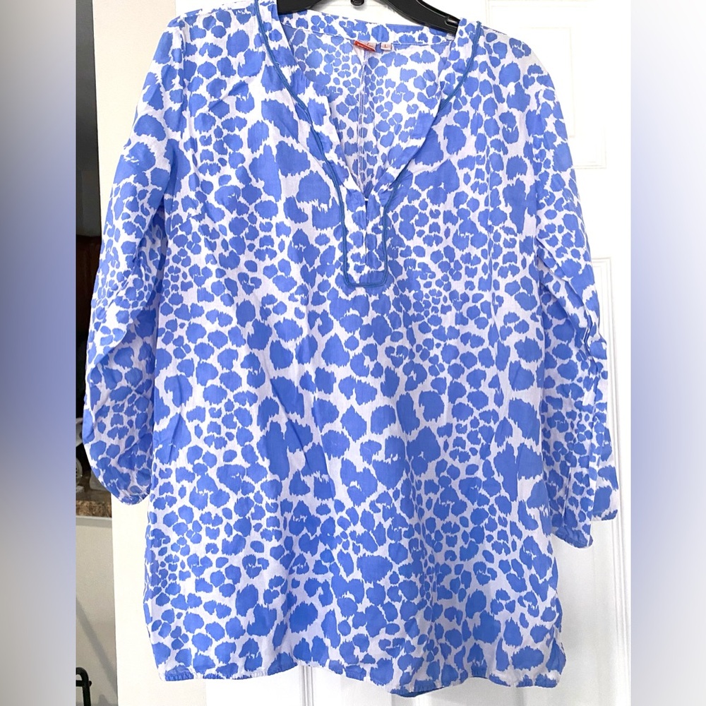 Persifor Blue & White Cotton Tunic.  Size Large.  Has Hook&Eye Closure. V-Neck